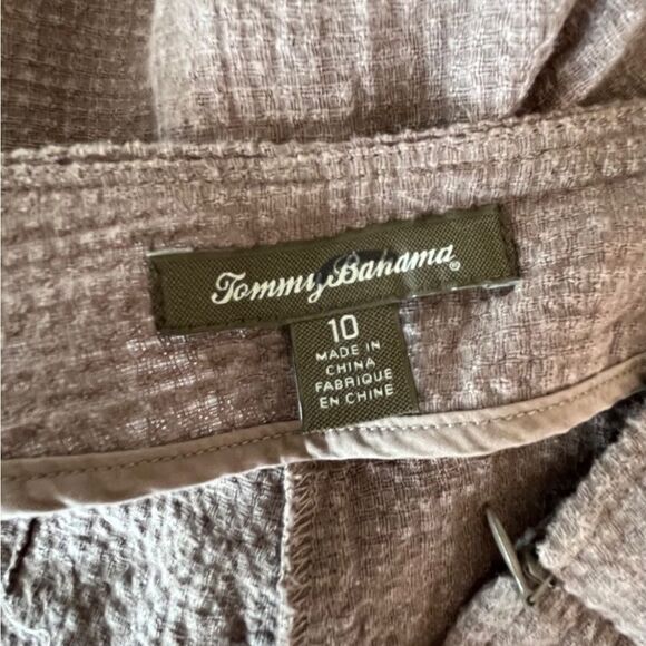 Tommy Bahama textured short/skort size 10. - Picture 3 of 3